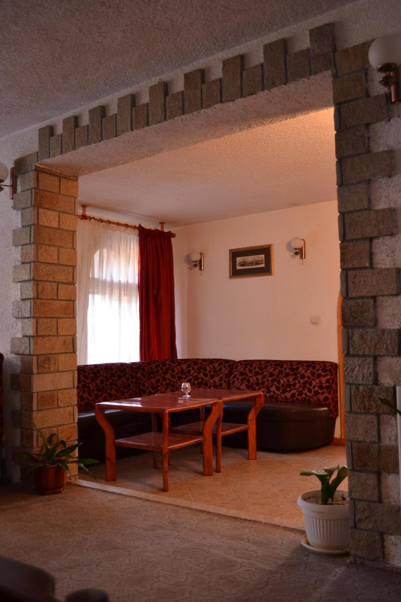 Family Hotel Silver Смолян Экстерьер фото