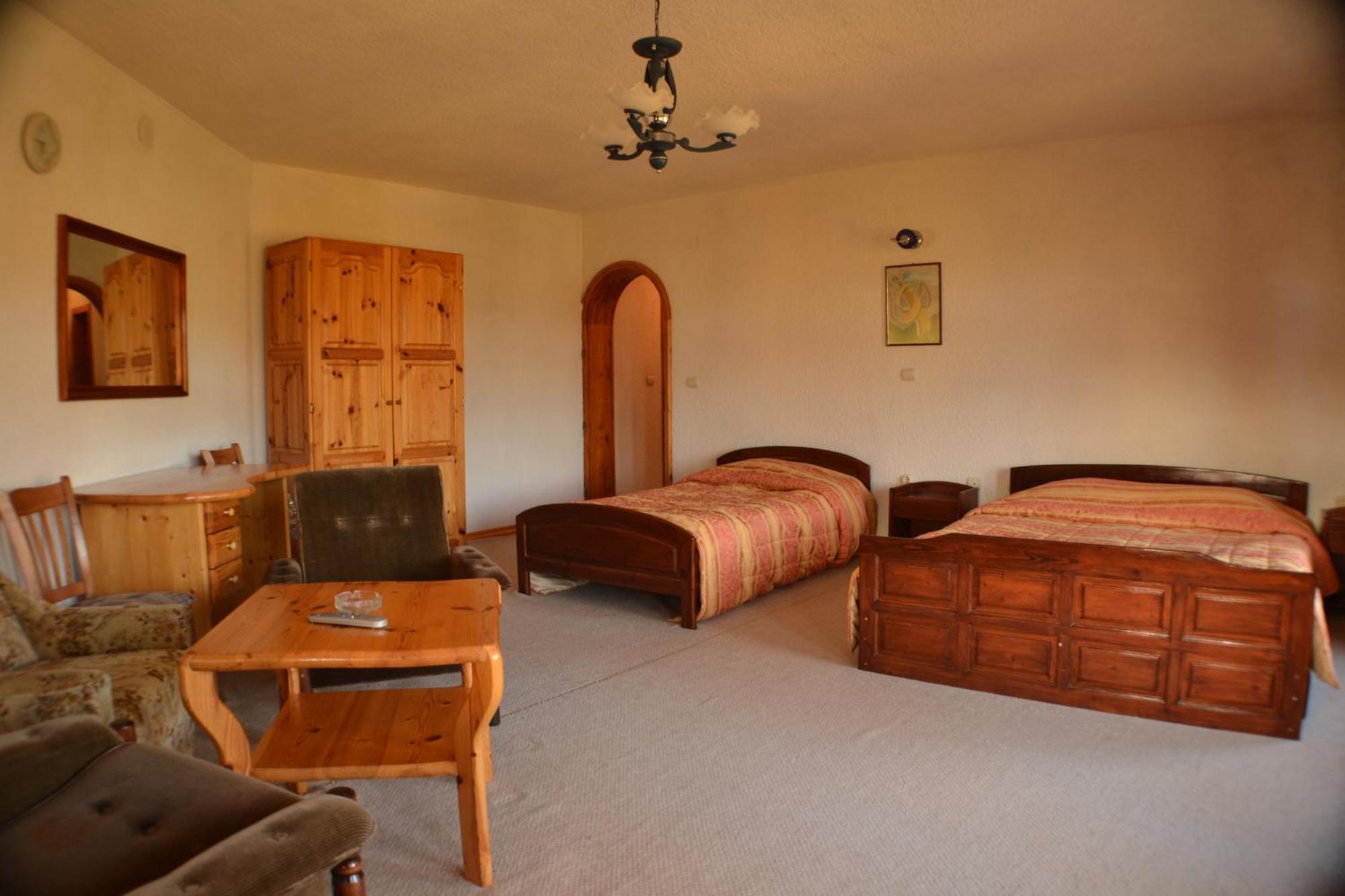 Family Hotel Silver Смолян Экстерьер фото