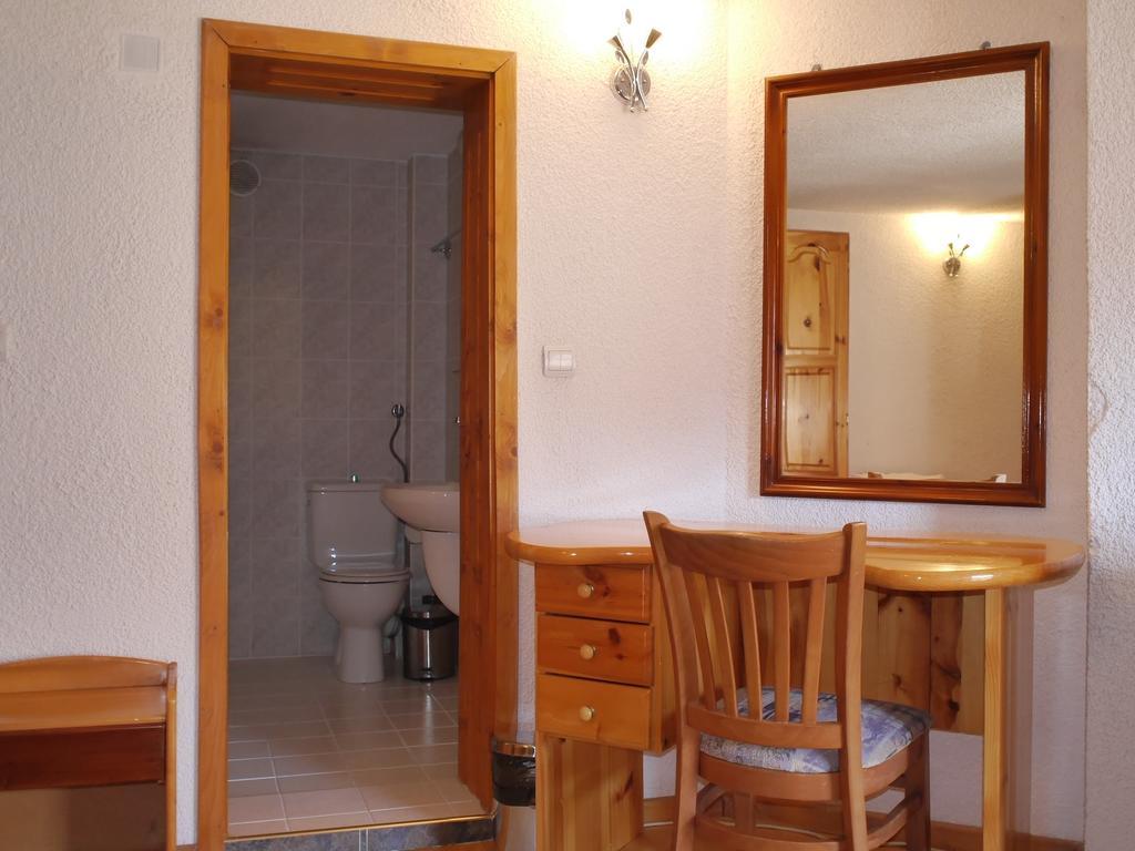 Family Hotel Silver Смолян Экстерьер фото