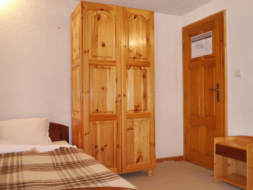 Family Hotel Silver Смолян Экстерьер фото