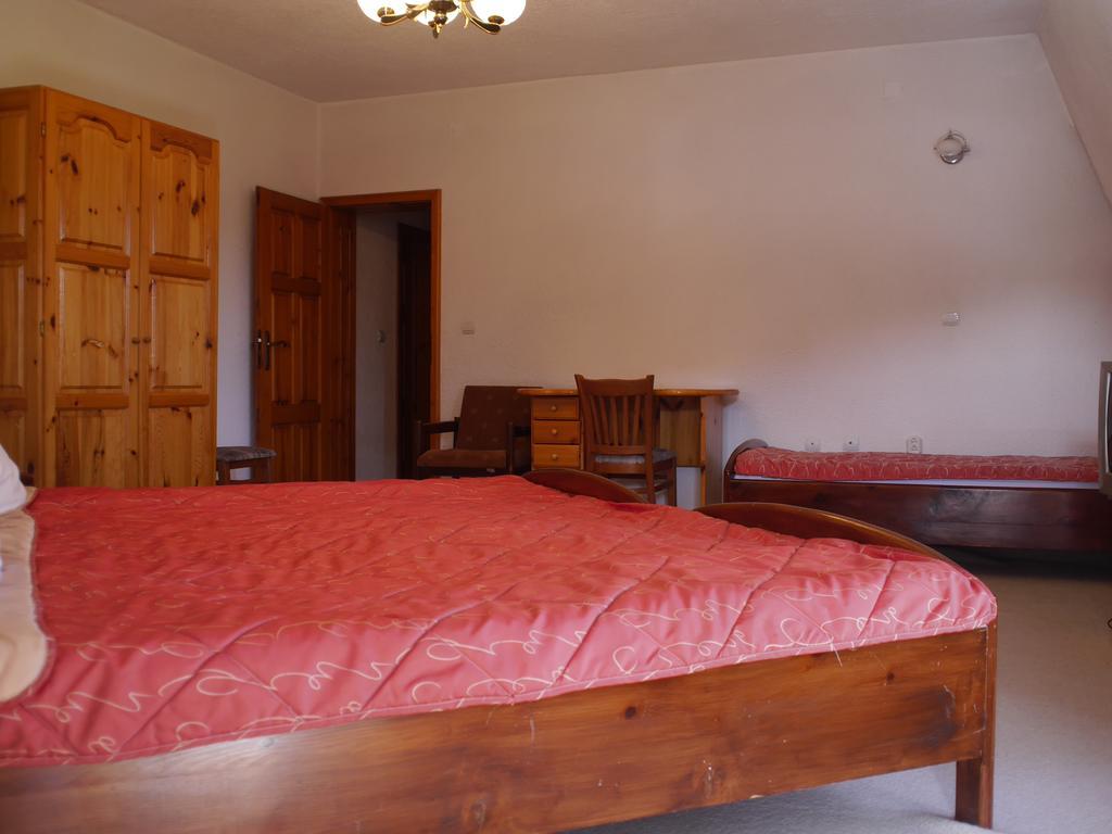 Family Hotel Silver Смолян Экстерьер фото